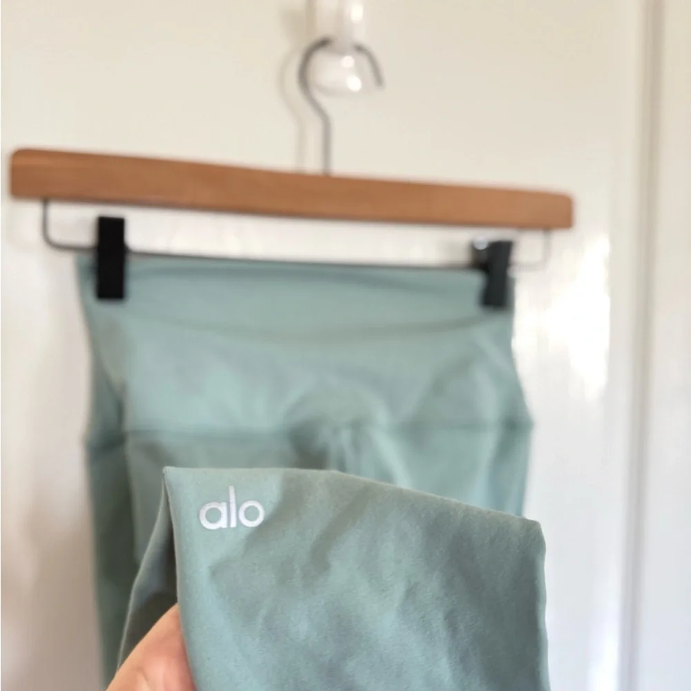 Alo Yoga 7/8 High-Waist Airlift Legging Green
